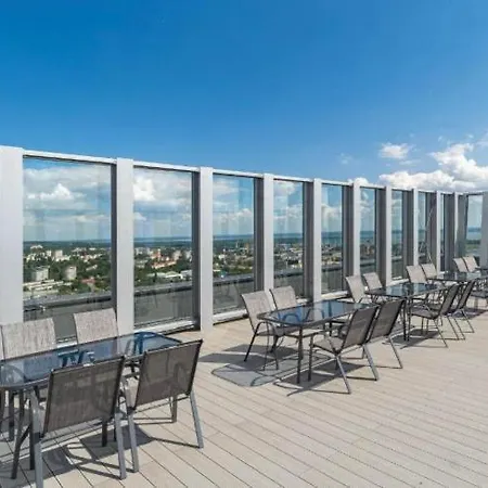 Hanza Tower Sky - 21 Spa Sauna & Jacuzzi & Pool Appartamento *