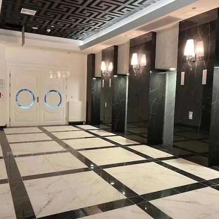 Hanza Tower Sky - 21 Spa Sauna & Jacuzzi & Pool Appartamento *